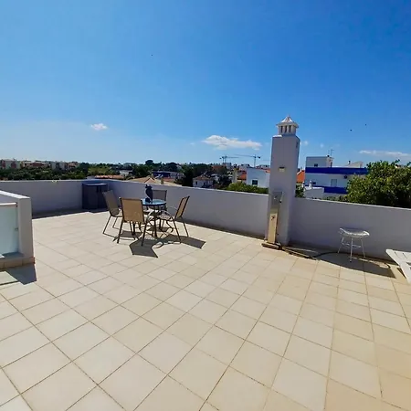 Oasis Park Modern In Portimao