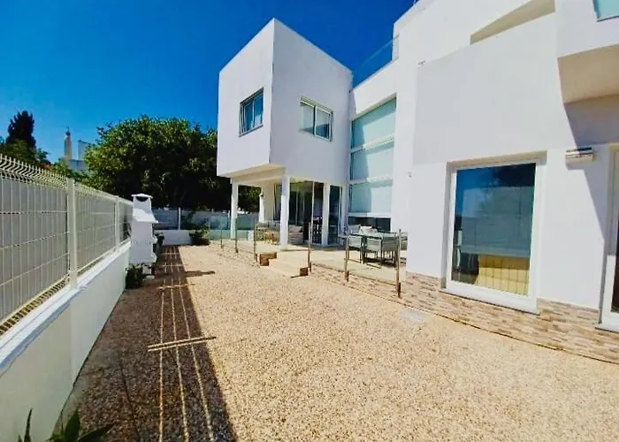 Villa Oasis Park Modern In *