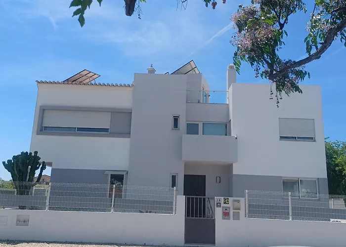 Villa Oasis Park Modern In Portimao