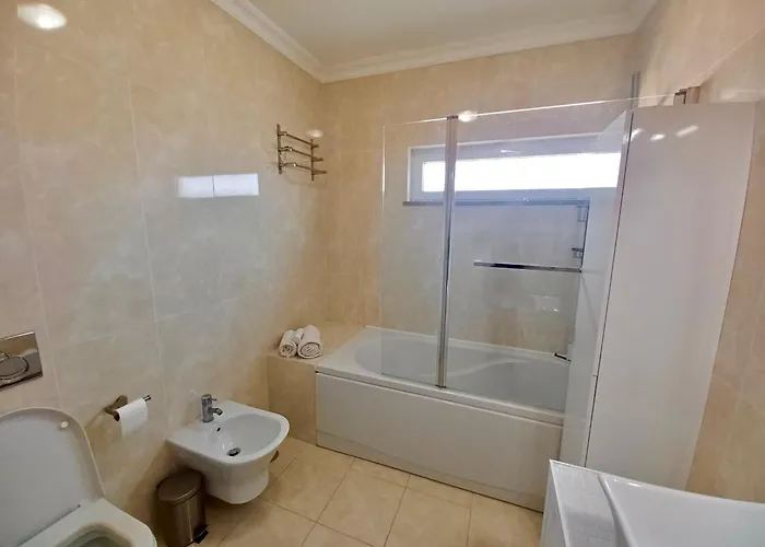 Villa Oasis Park Modern In *